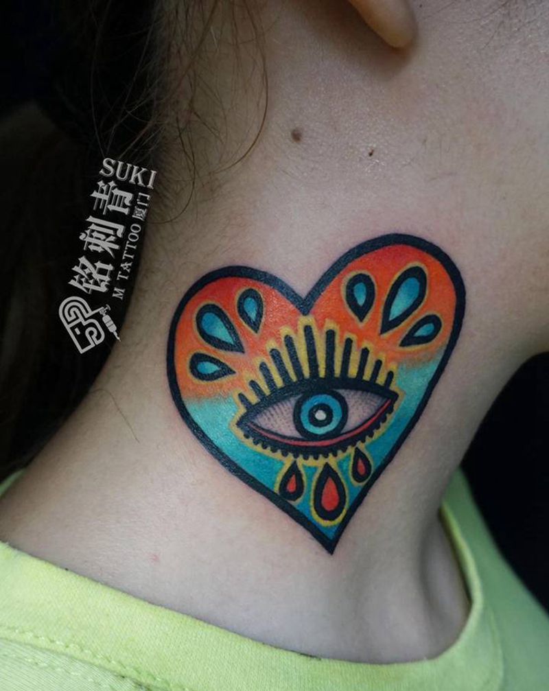 眼睛纹身图片_颈部New School纹身图案