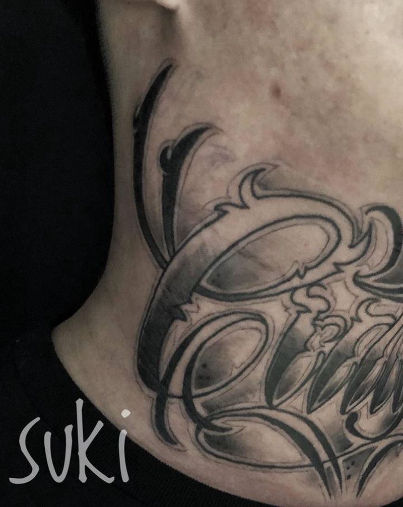 奇卡诺花体纹身图片_颈部Old School纹身图案