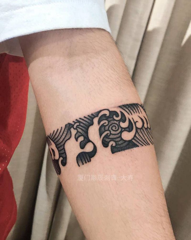 臂环纹身图片_手臂纹身图案