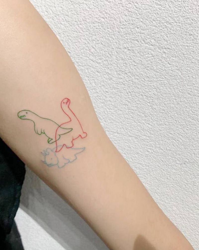 .纹身图片_肩部手臂纹身图案