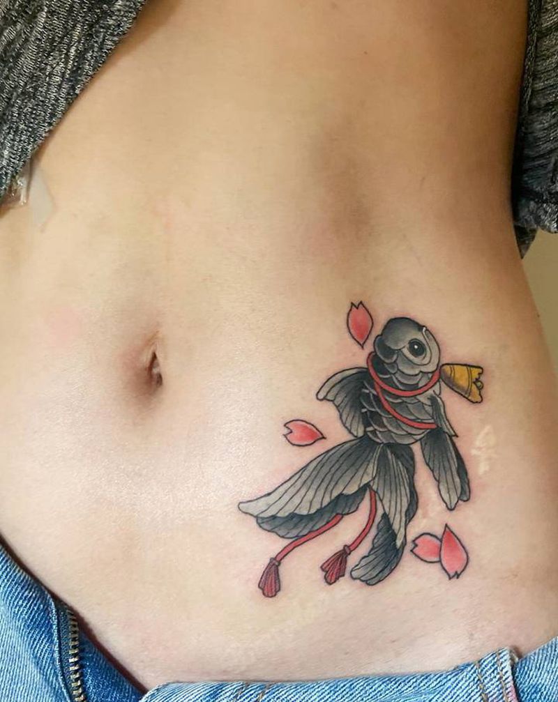 金鱼纹身图片_腹部老传统纹身图案