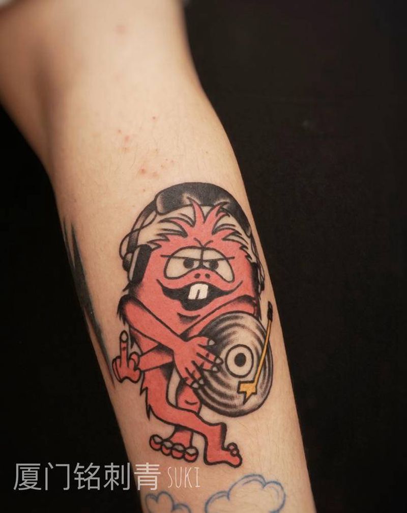 兔子DJ纹身图片_手臂Old School纹身图案