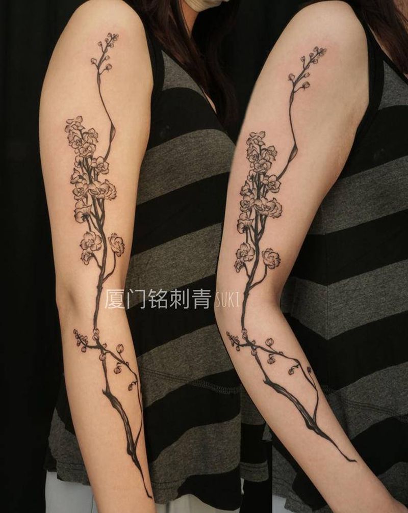 植物 大飞燕纹身图片_手臂素花原创纹身图案