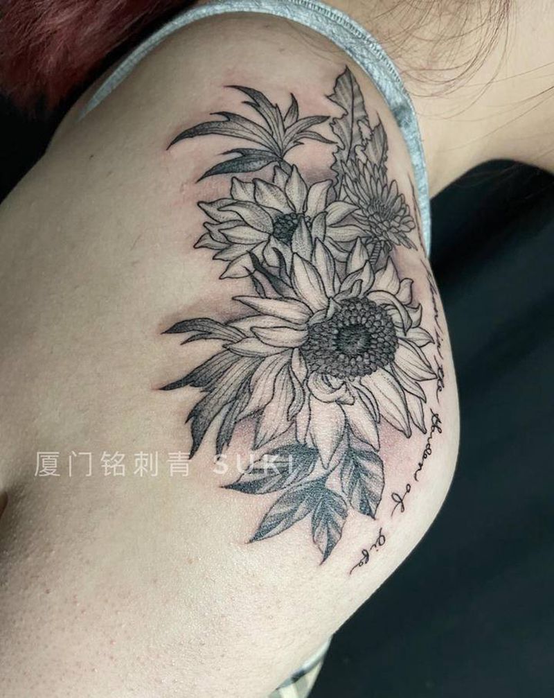 素花向日葵纹身图片_背部点刺纹身图案