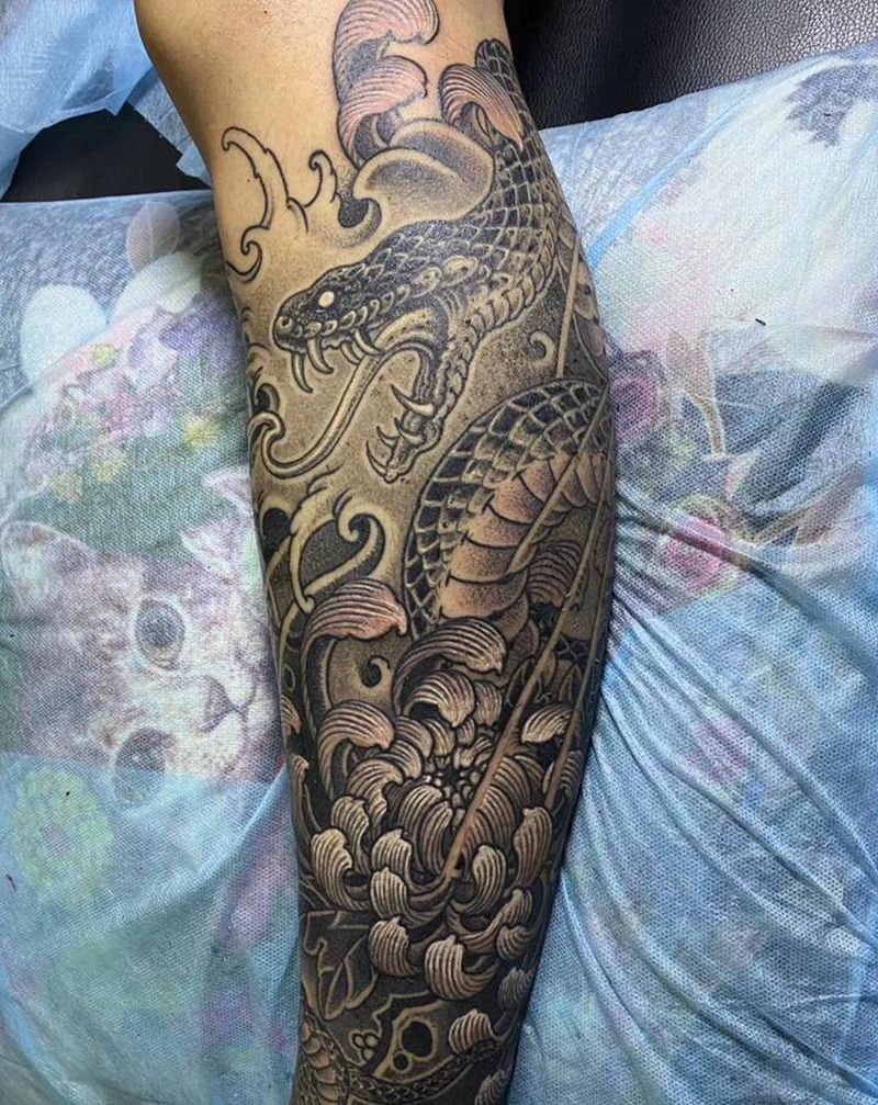 菊花蛇,李哥作品纹身图片_腿部新传统老传统厦门小李刺青纹身图案