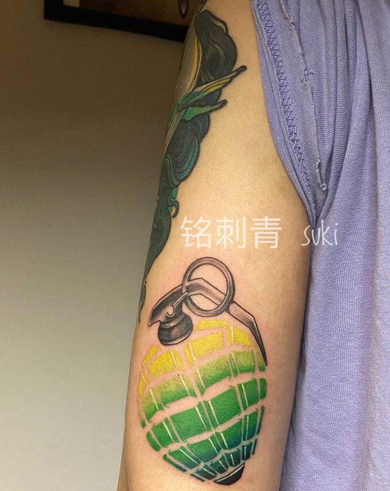 手雷纹身图片_手臂New School纹身图案