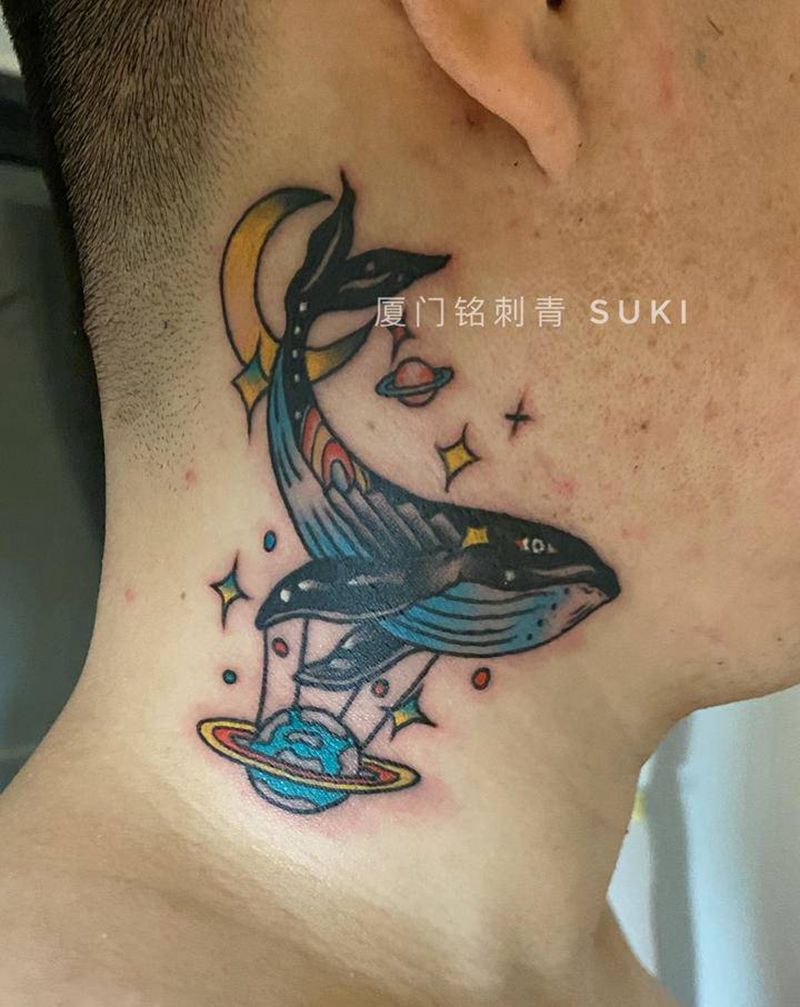 鲸鱼纹身图片_颈部Old School纹身图案