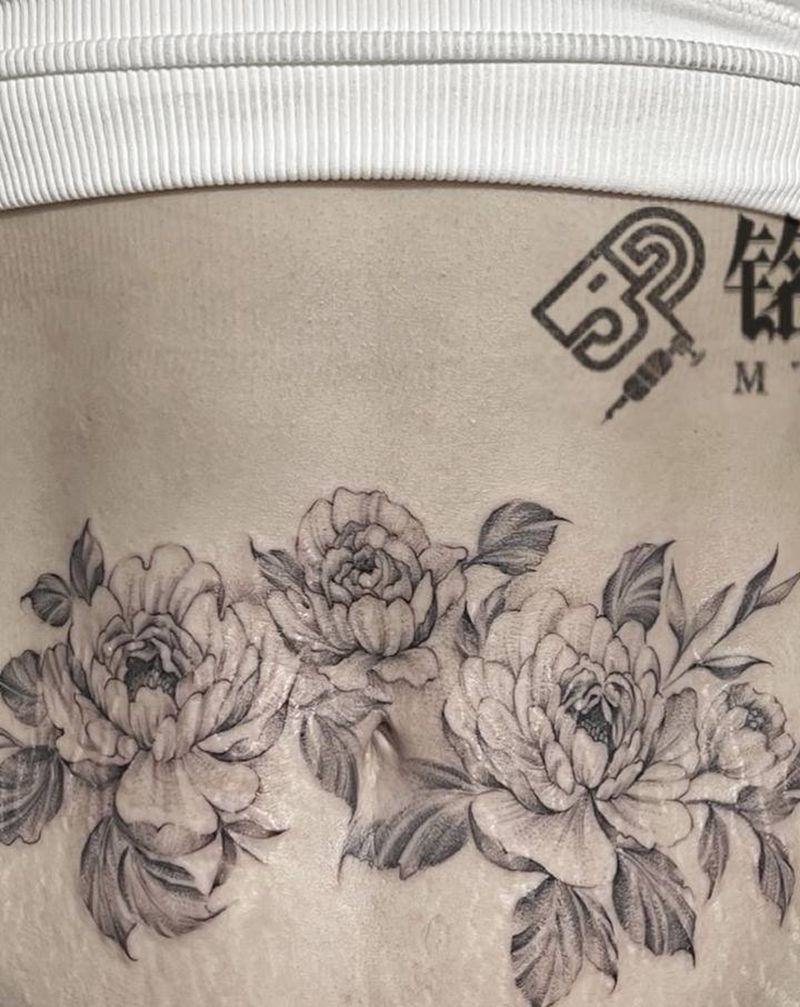 素花纹身图片_腹部点刺妊娠纹遮盖纹身图案