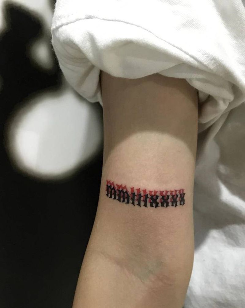 字纹身图片_手部纹身图案