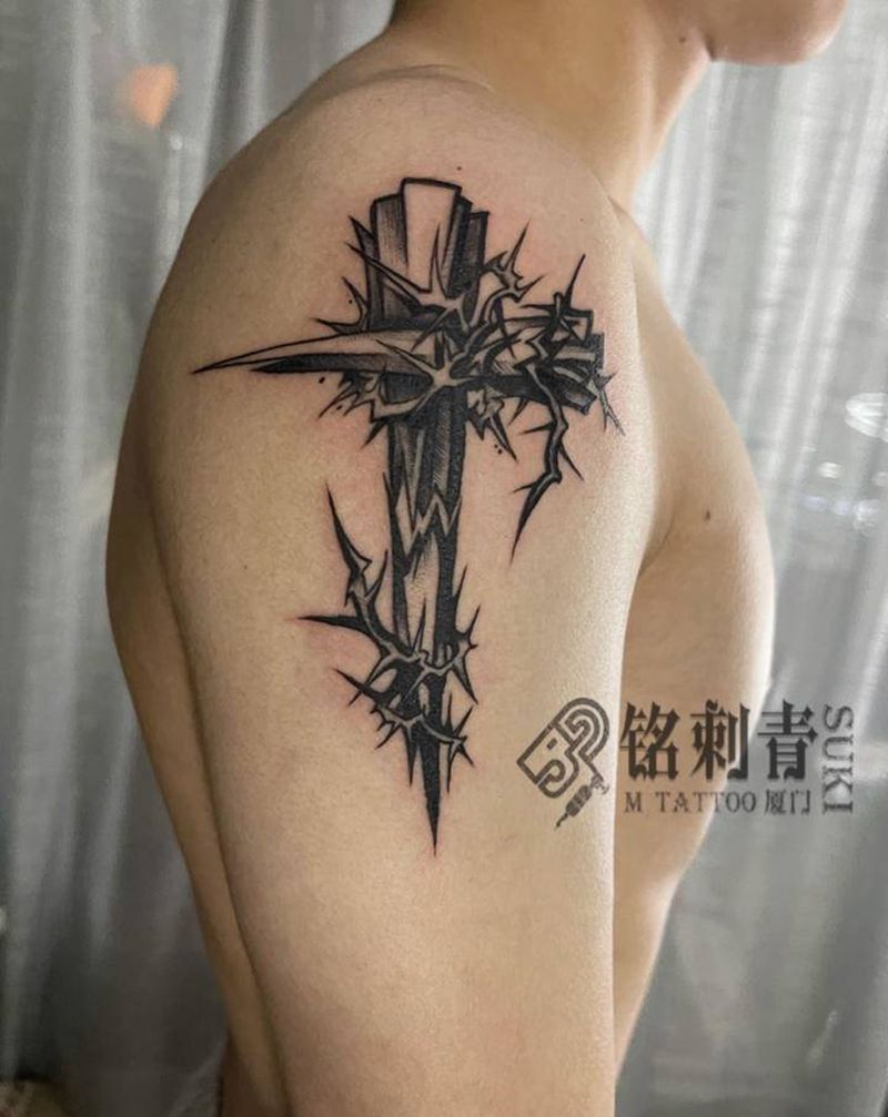 暗黑十字架纹身图片_手臂欧美暗黑纹身图案