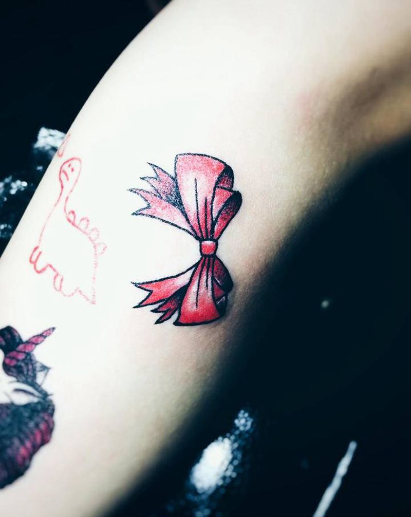 小图纹身图片_颈部腿部几何老传统纹身图案