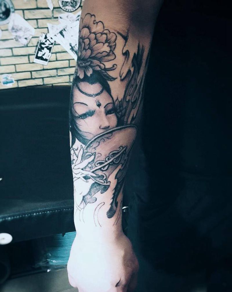 艺妓,特价纹身图片_手部手臂老传统新传统纹身图案