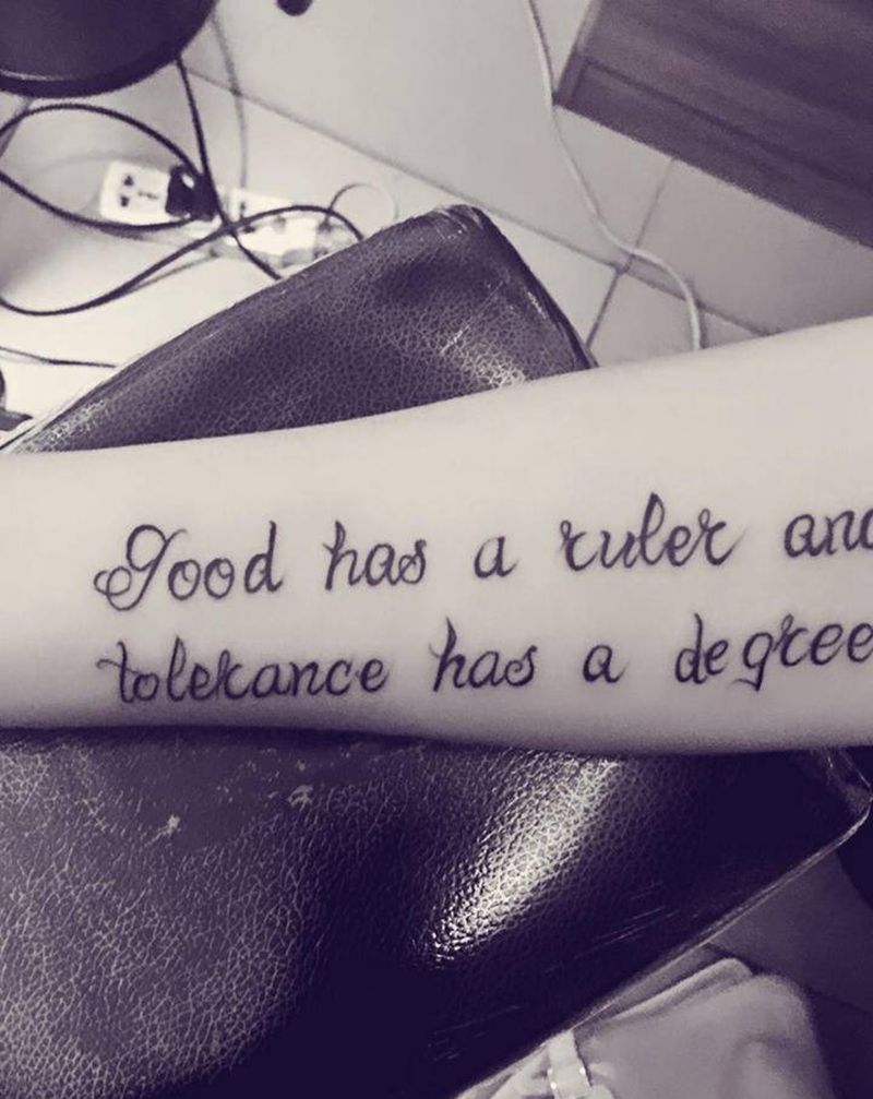 英文纹身图片_脚部腿部纹身图案