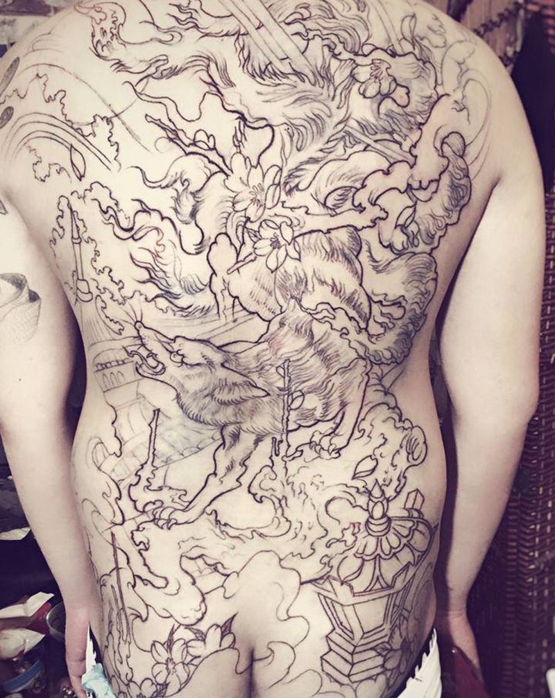 不明白,我给客人优惠有什么错纹身图片_肩部胸部花体字纹身图案