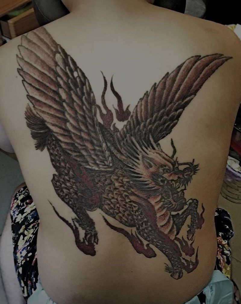 纹身就是这么随性，想到啥纹啥，纹身图片_颈部New School老传统纹身图案