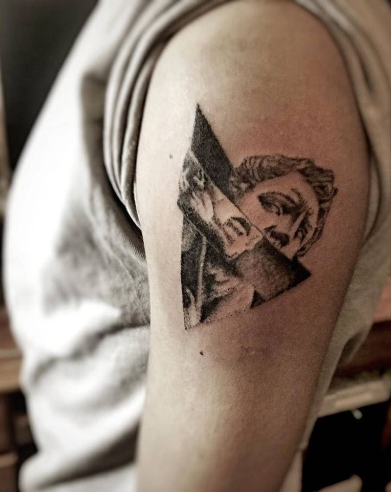 没有纹身的人生是不完整的，人生纹身图片_手臂新传统欧美写实纹身图案