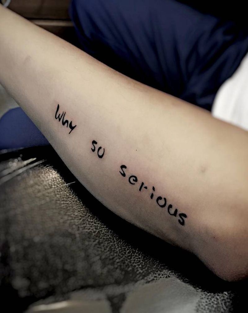 纹身就是很简单的事，不需要犹犹纹身图片_颈部腿部水彩纹身图案