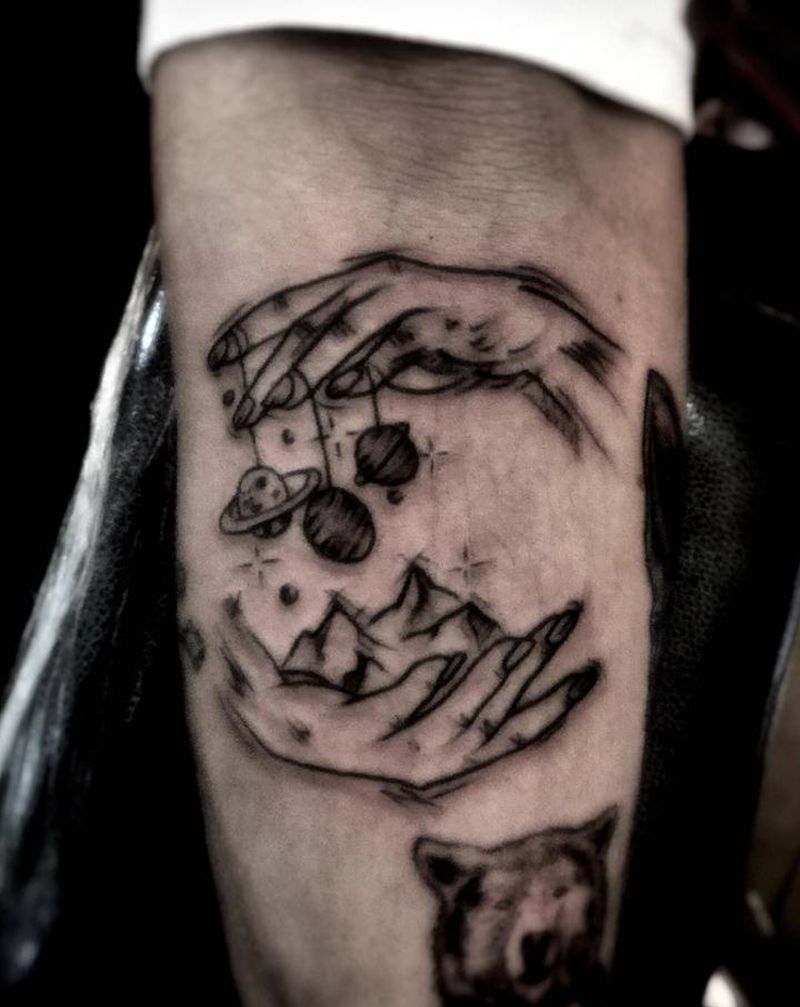 心情不好，纹身能治愈吗纹身图片_颈部腿部老传统纹身图案