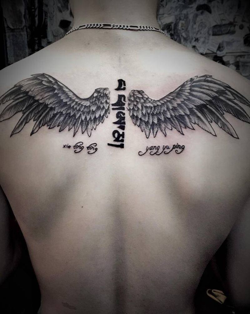 纹身只收材料费,喜欢私聊纹身图片_颈部背部New School老传统纹身图案