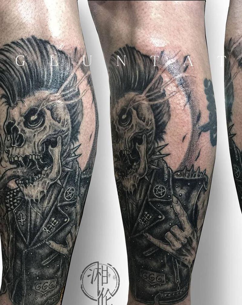 骷髅☠️纹身图片_腿部点刺纹身图案