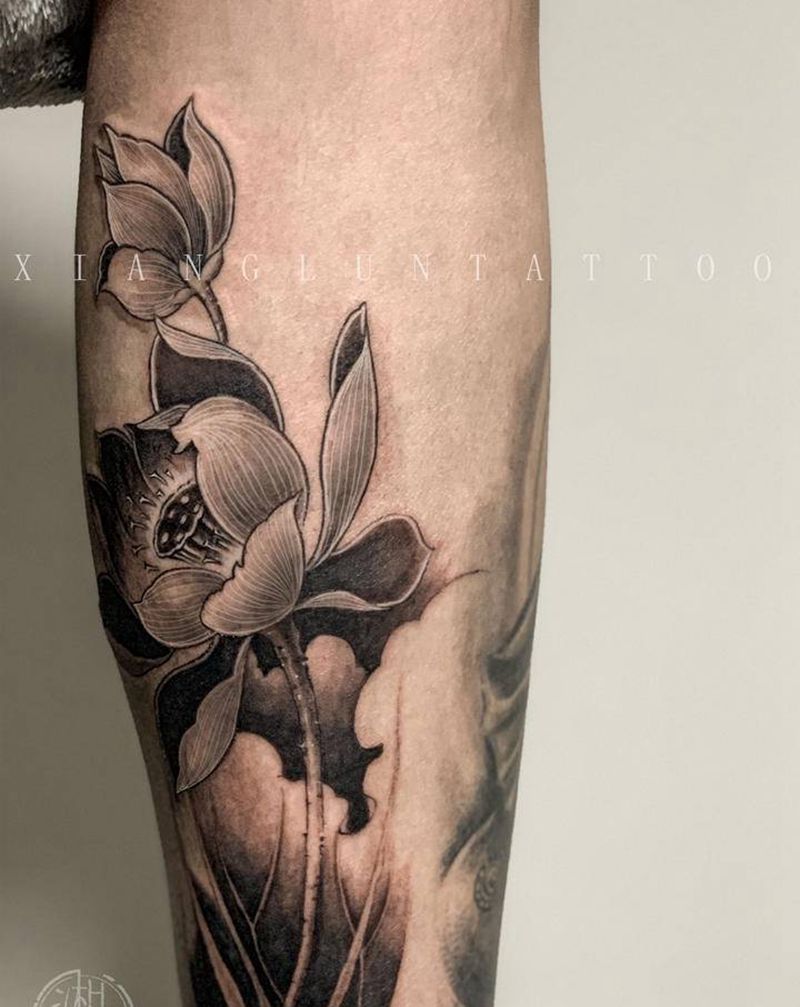 莲纹身图片_腿部新传统纹身图案