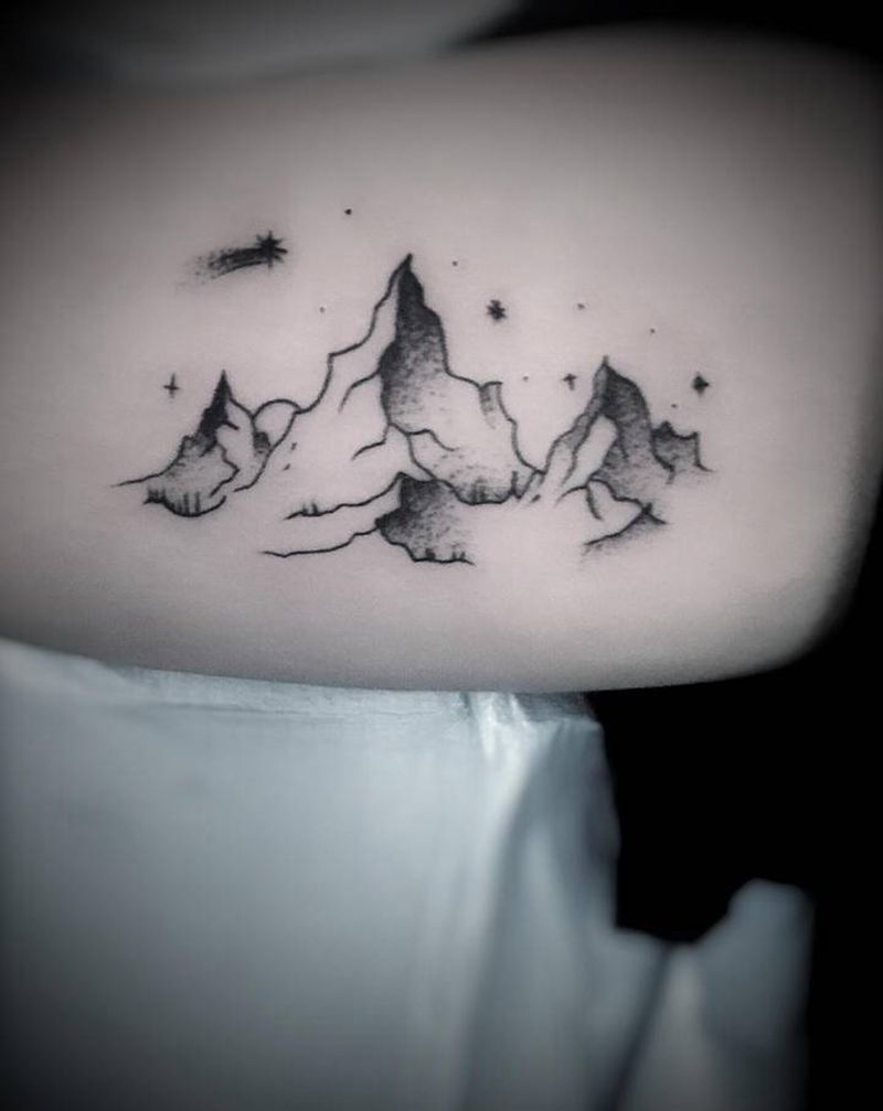 疫情期间,纹身特价特价特价特价纹身图片_颈部点刺欧美写实纹身图案