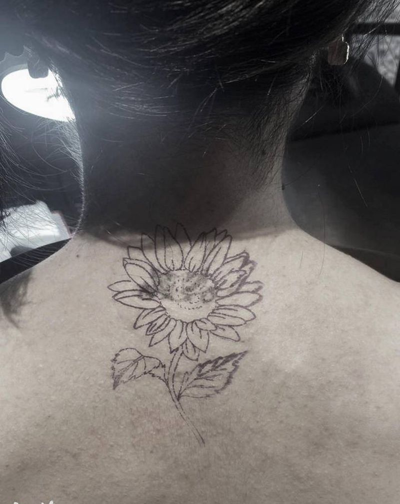 今日覆盖纹身图片_颈部水彩纹身图案