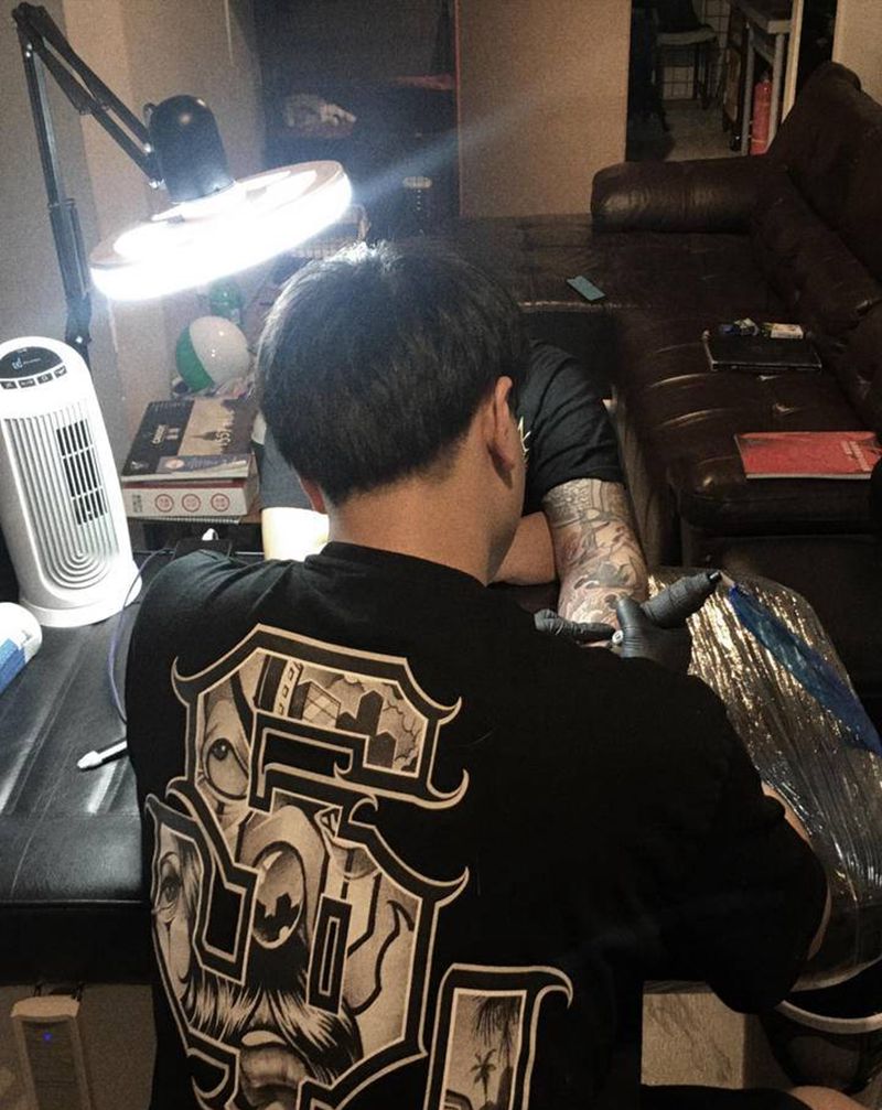 工作照纹身图片_腿部欧美写实纹身图案