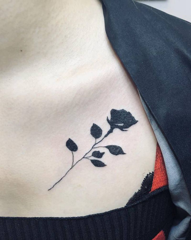 玫瑰花纹身图片_胸部纹身图案