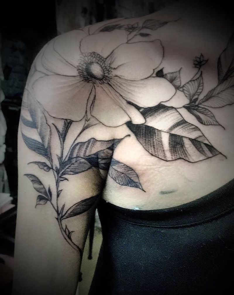 纹身离不开喜欢二字,其他都是扯纹身图片_肩部几何纹身图案