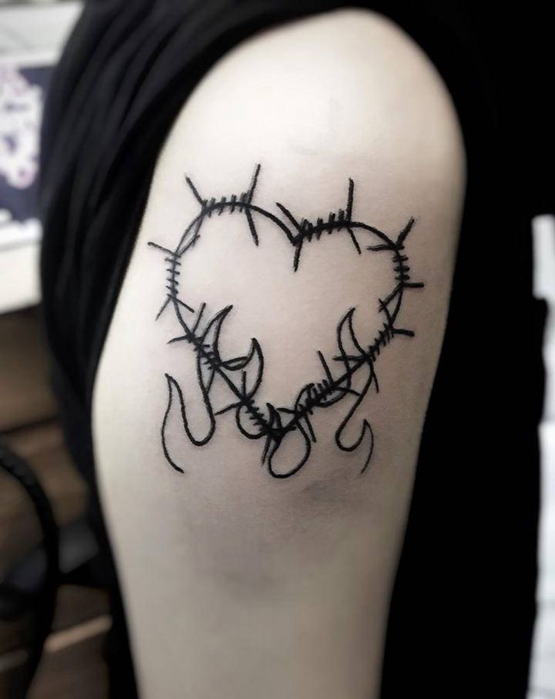 工作这么多年，尽力做好每一个纹纹身图片_颈部腿部New School几何纹身图案