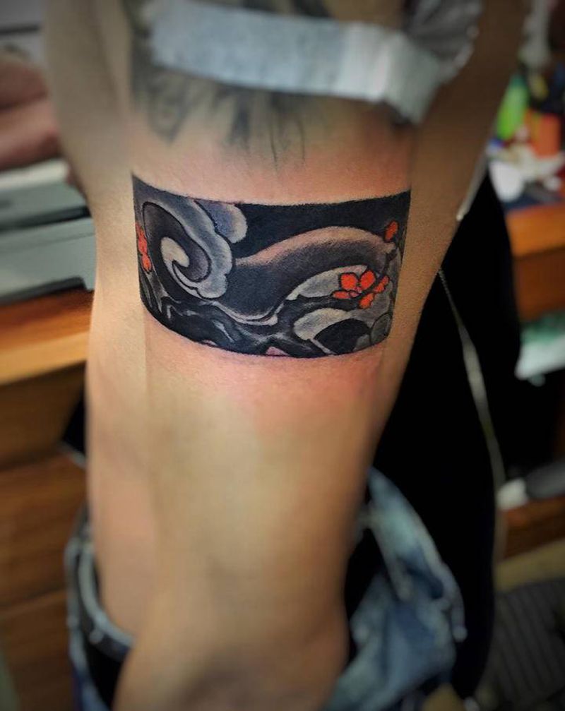 干就完了,爱纹不纹,特价摆在这纹身图片_颈部腰部水彩纹身图案