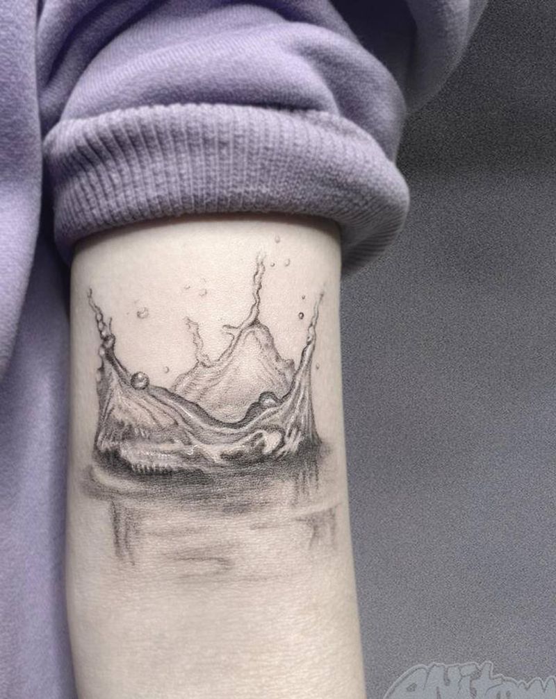 水纹身图片_手部欧美写实纹身图案