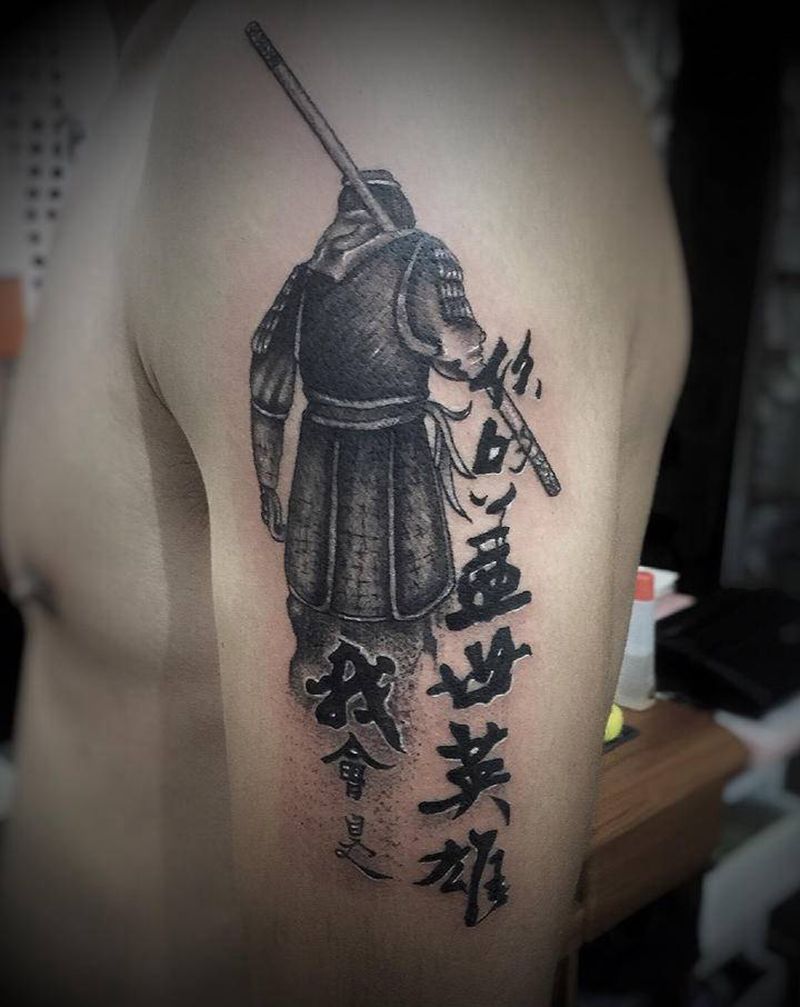 你的盖世英雄不是我，是纹身特价纹身图片_肩部脚部欧美写实纹身图案