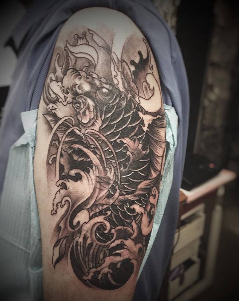 纹身只收材料费，不墨迹，喜欢私纹身图片_颈部肩部水彩New School纹身图案