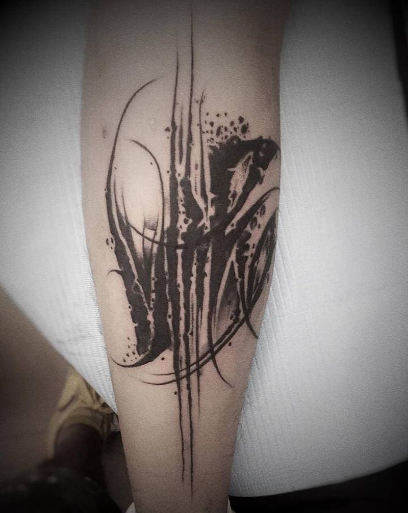 纹身只收材料费纹身图片_颈部肩部几何纹身图案