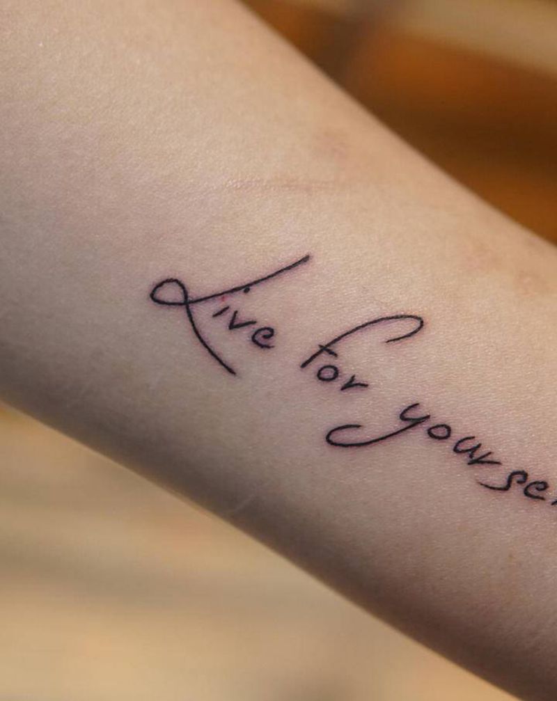 小英文纹身图片_手臂小清新英文纹身图案