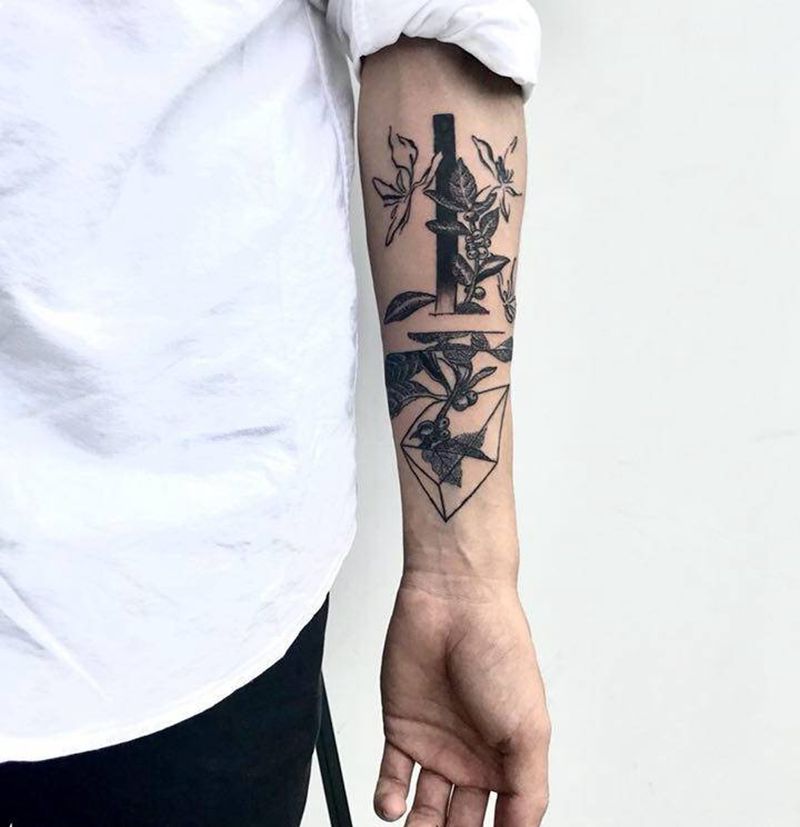 咖啡树纹身图片_手臂点刺几何纹身图案