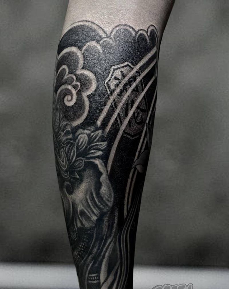 一条腿的进度纹身图片_腿部老传统纹身图案