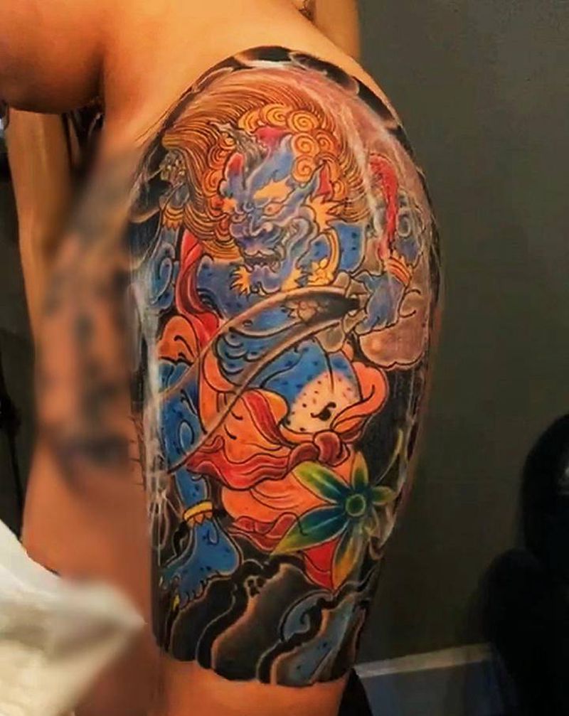 老传统风神纹身图片_手部老传统纹身图案