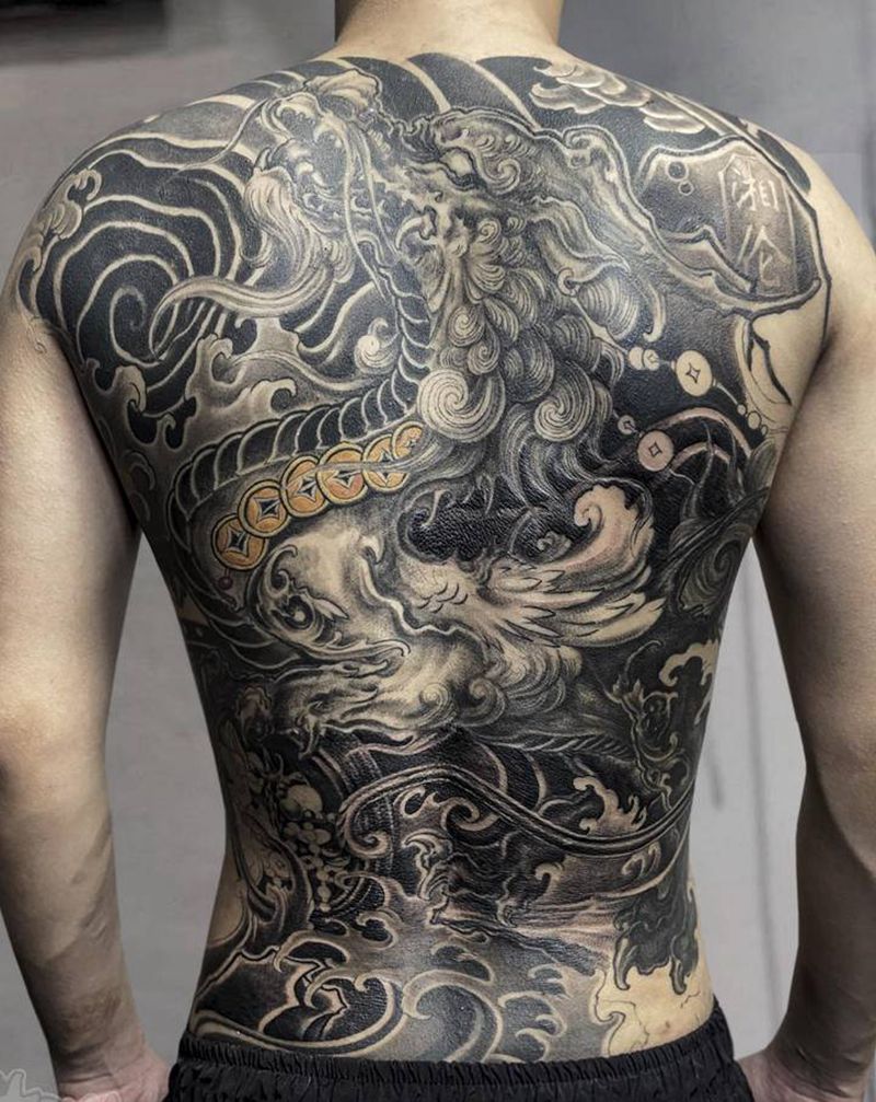 第一次的文身纹身图片_背部新传统纹身图案