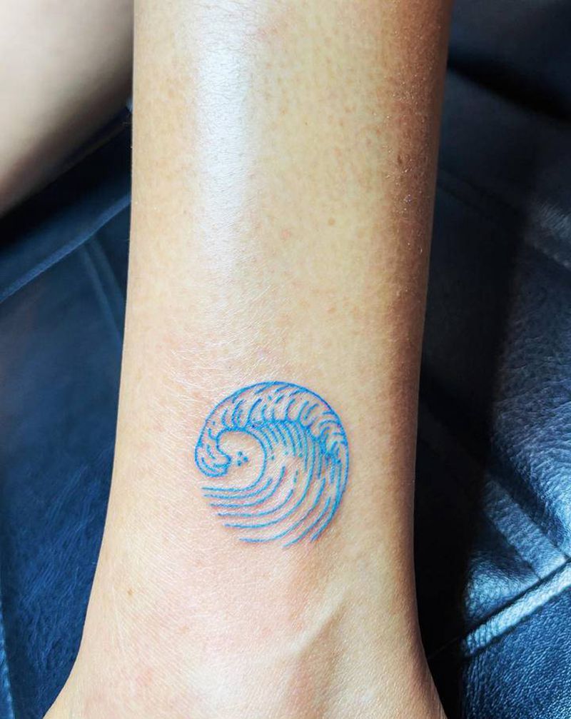 小浪花纹身图片_腿部脚部图腾几何小清新浪花纹身图案