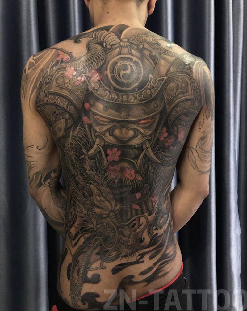 鬼武士纹身图片_背部新传统纹身图案