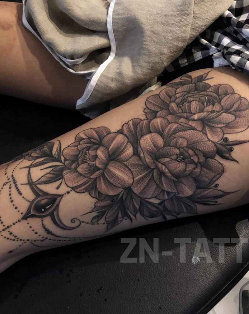 素花纹身图片_腿部纹身图案