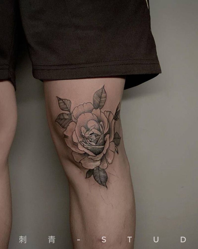 玫瑰遮盖疤痕纹身图片_腿部手臂欧美写实点刺玫瑰纹身图案