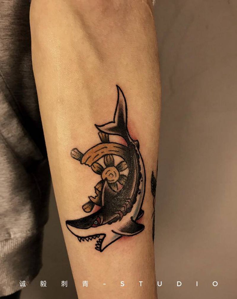 oldschool鲨鱼纹身图片_手臂New SchoolOld School纹身图案