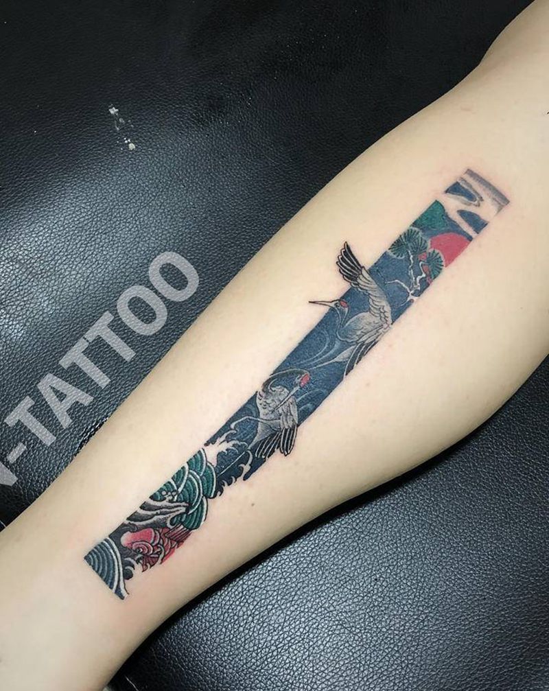 更新纹身图片_腿部老传统纹身图案