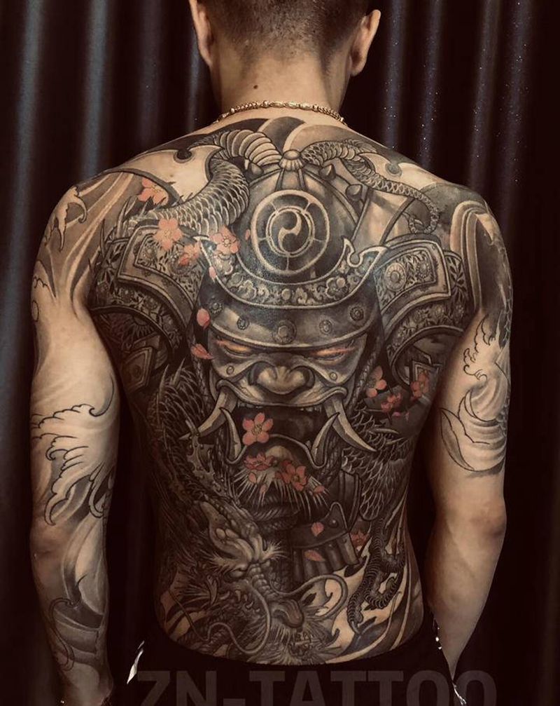 去年扎的鬼武士，回顾一下纹身图片_背部新传统纹身图案