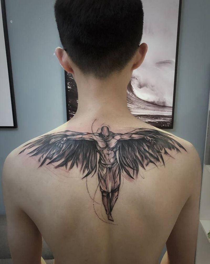天使纹身图片_背部欧美写实背部纹身图案