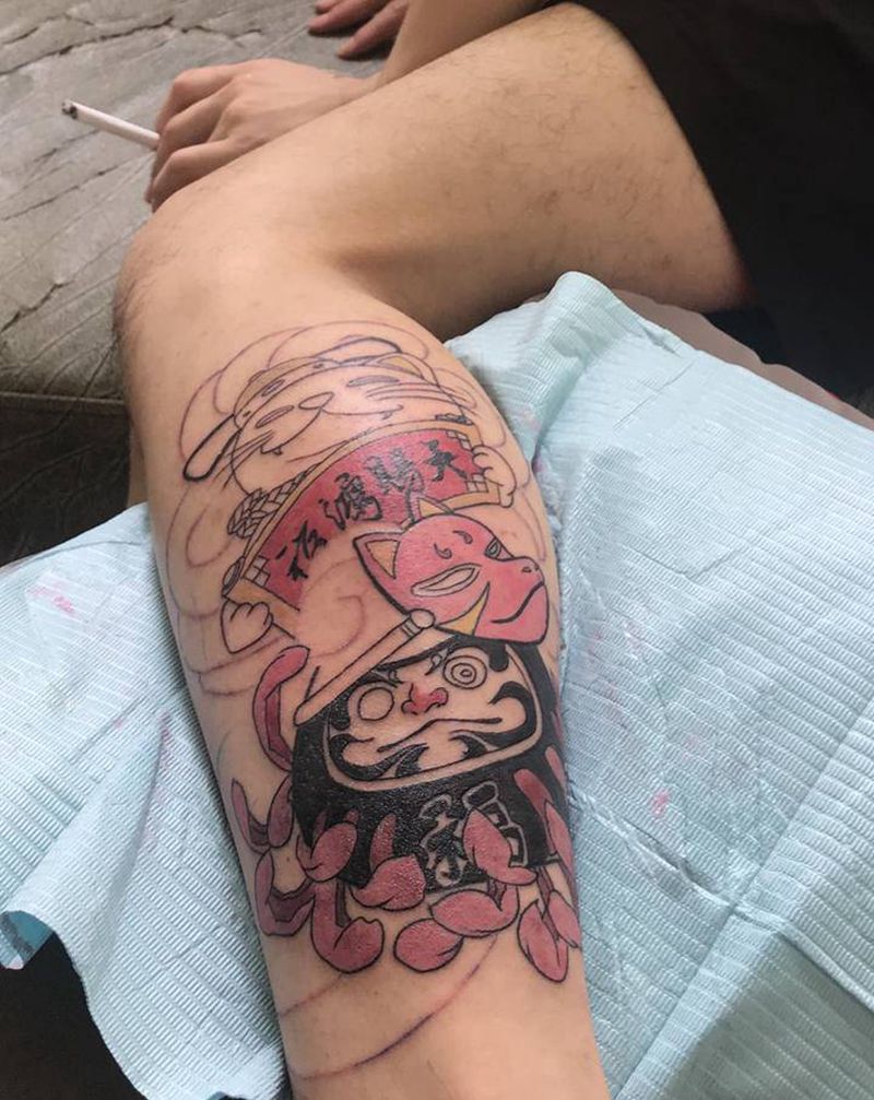 招财猫达摩蛋纹身图片_腿部New School纹身图案